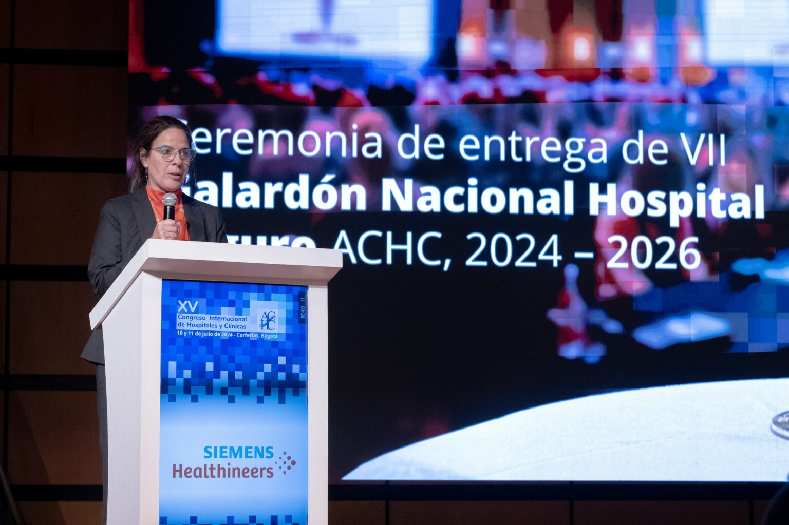 4 - Andrea Perrot - Jurado Galardón (1)