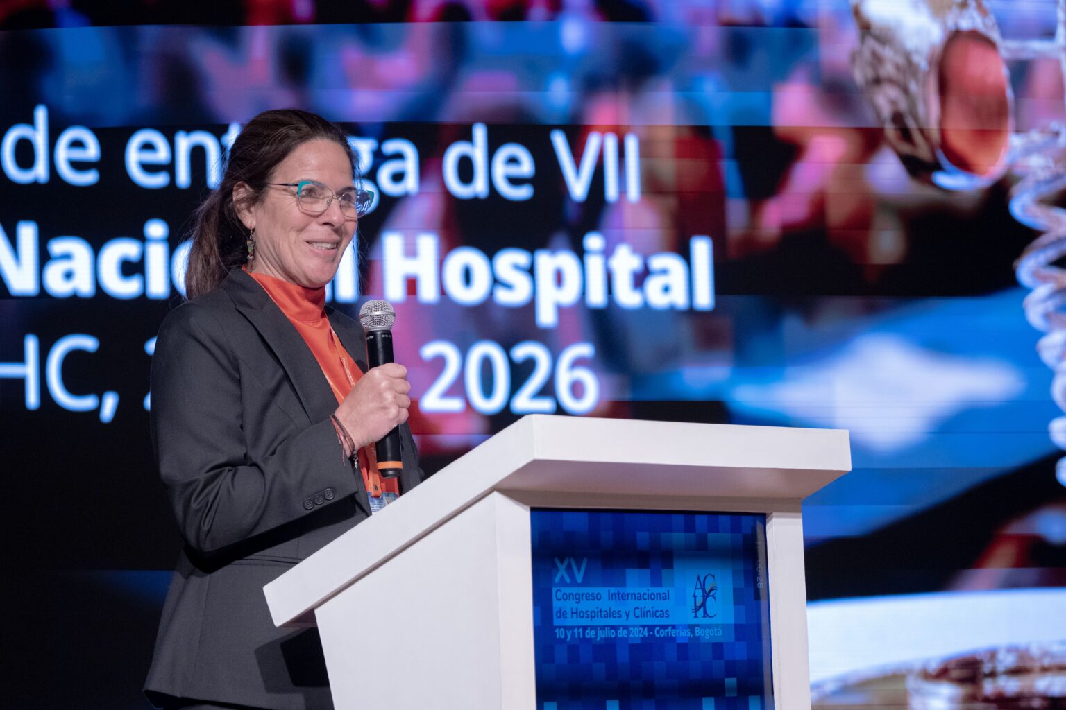 4 - Andrea Perrot - Jurado Galardón (2)